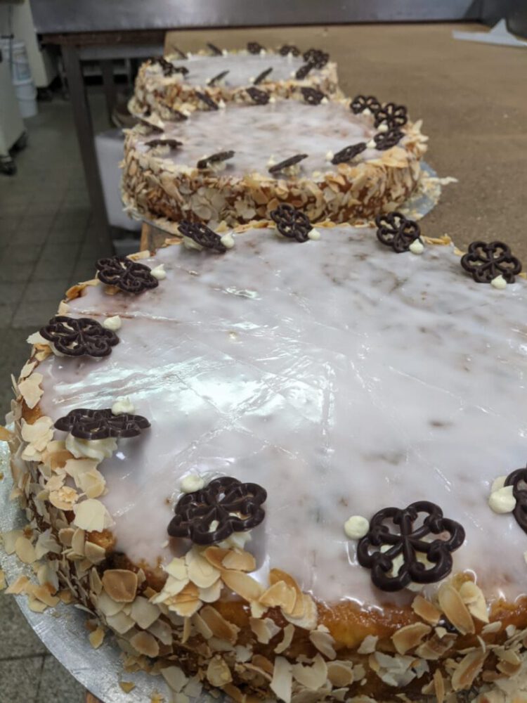 Spanische Vanilletorte